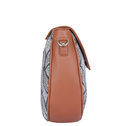 Women’s Monochrome Crossbody Sling Bags with Vegan Leather Trim – Wholesale